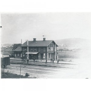 1903
