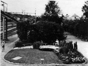 1946